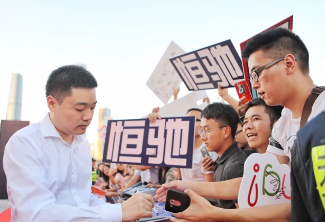 台球丁俊晖最新动态，再度闪耀世界赛场，持续书写中国台球传奇